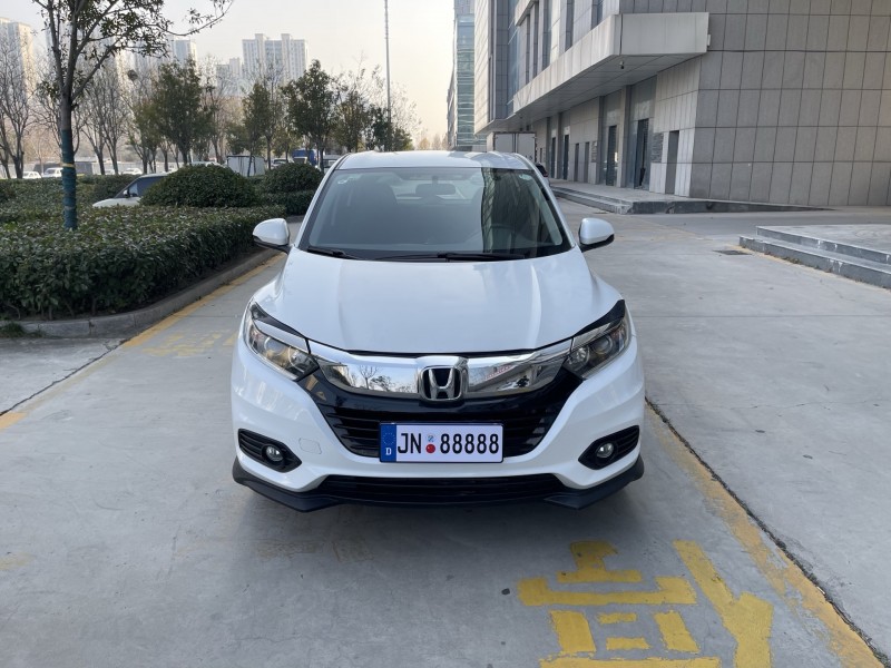 济宁21年本田缤智1