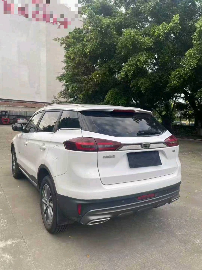 漳州20年吉利博越7