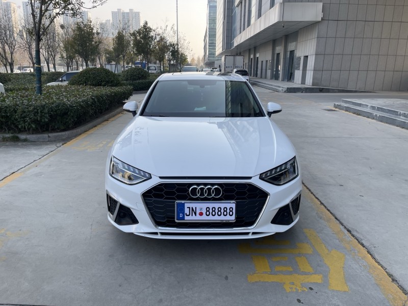 济宁23年奥迪A4L1