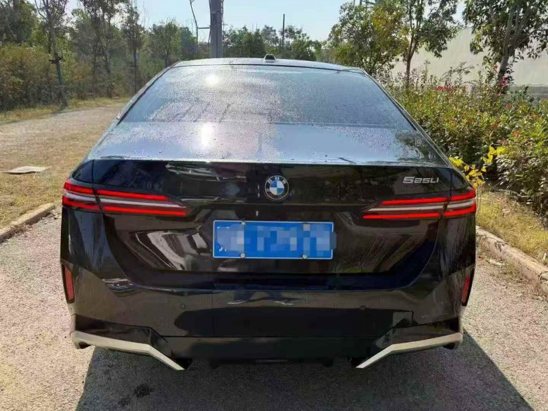 荆州24年宝马5系9