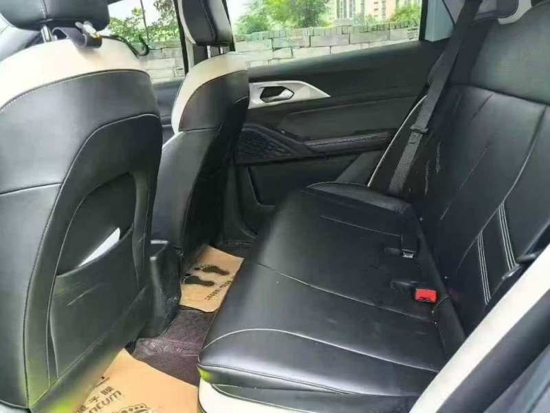 郑州22年吉利几何4