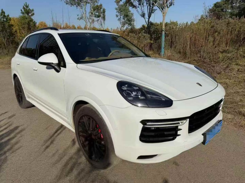 孝感16年保时捷卡宴2