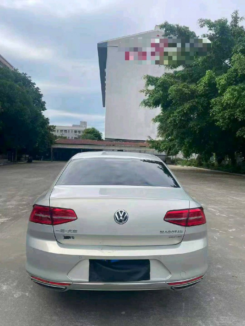 漳州17年大众迈腾9