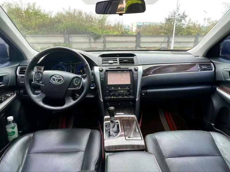 广州17年丰田凯美瑞7