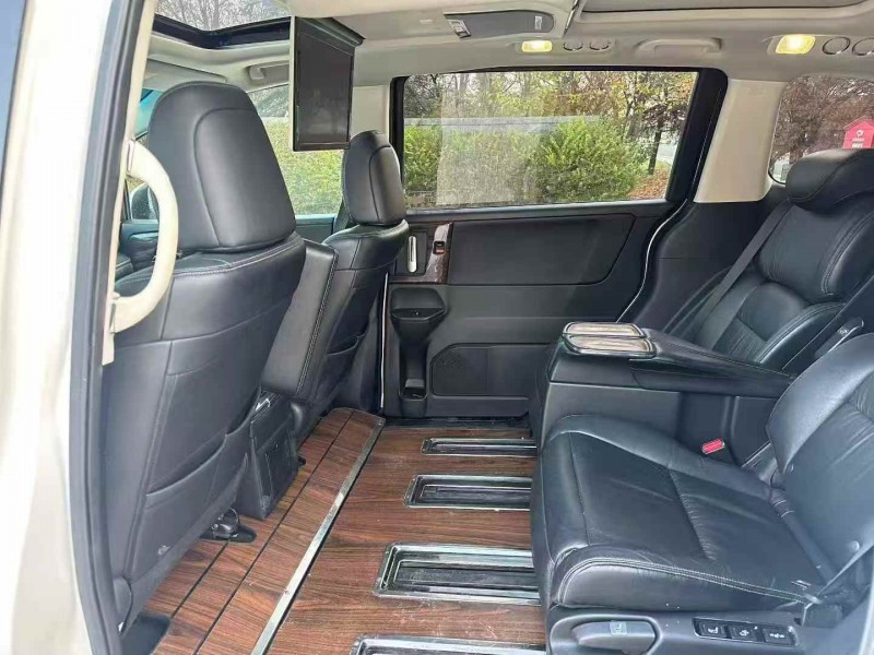 济宁18年本田艾力绅5