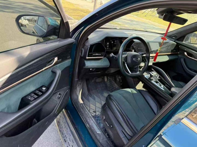 宜昌21年吉利星越5