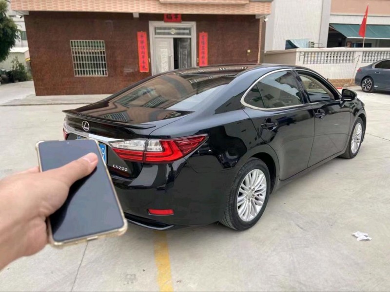 广州16年雷克萨斯ES3