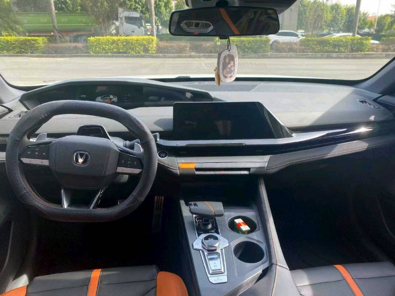 漳州25年长安汽车UNI5