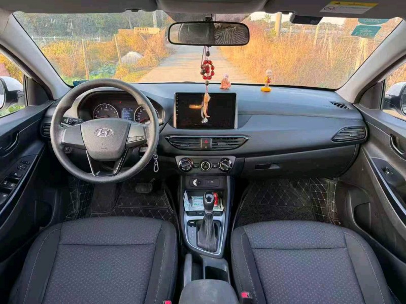 温州19年现代悦动4