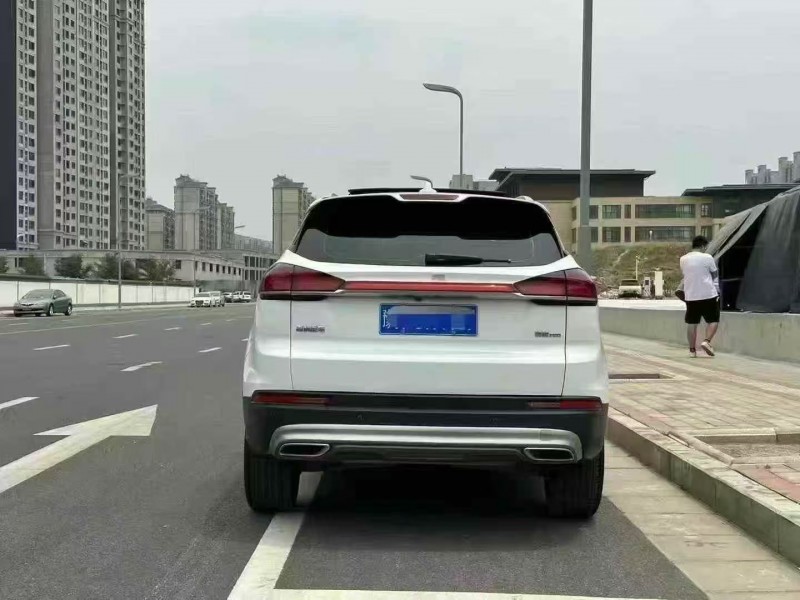 郑州20年吉利博越9