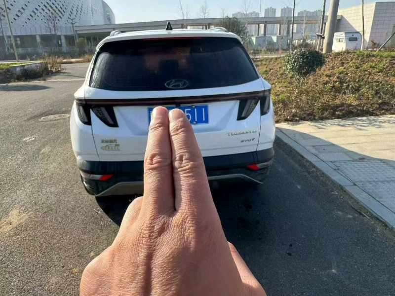 鹤壁23年现代途胜3