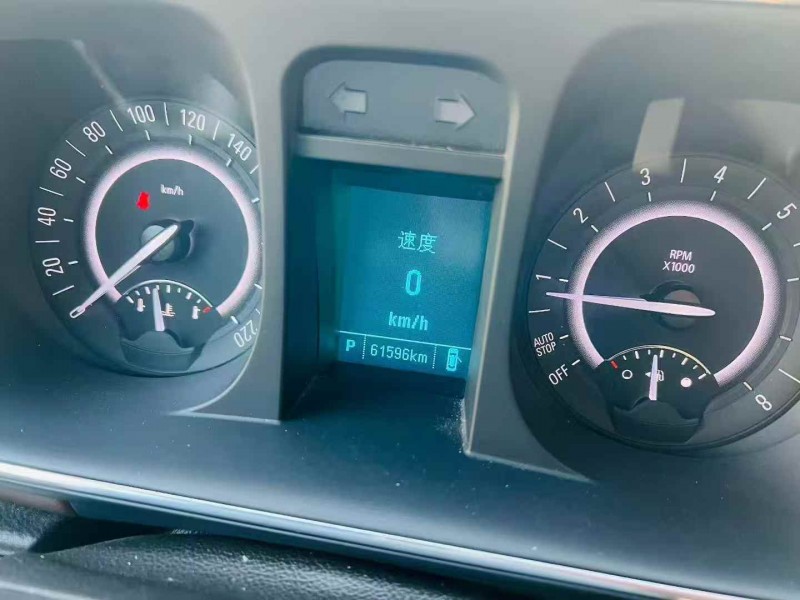 东营19年别克GL89