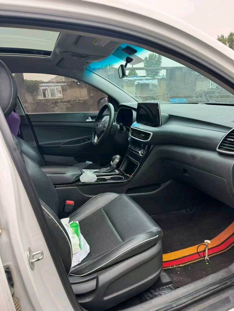 鹤壁19年现代途胜9