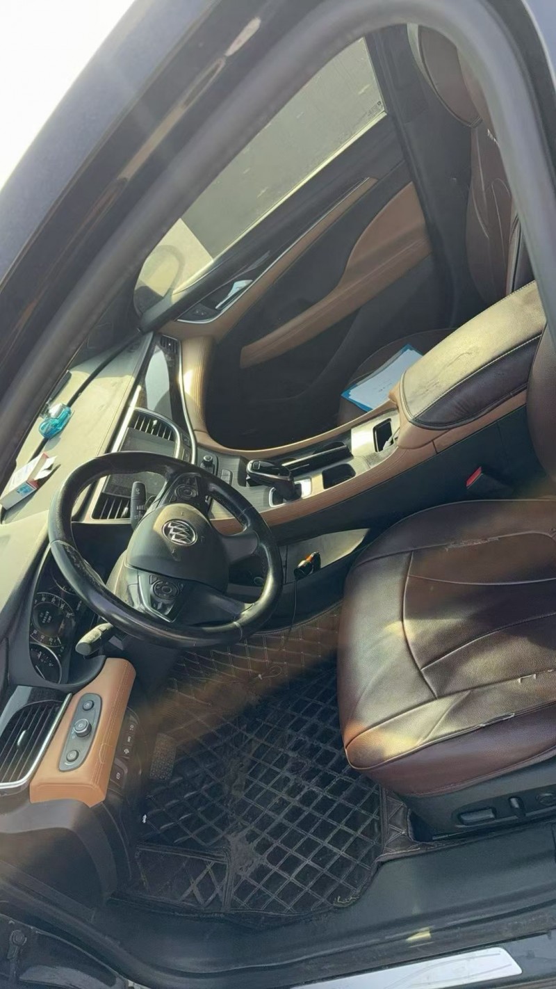 淄博18年别克君越4