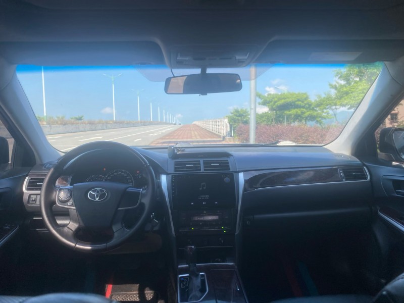 广州17年丰田凯美瑞6