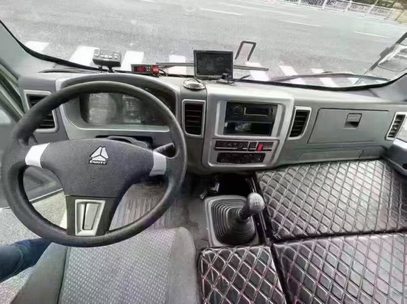 广州23年卡车系列重汽豪沃7