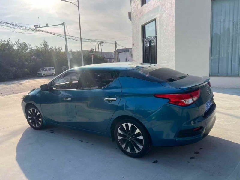 枣庄18年日产蓝鸟8