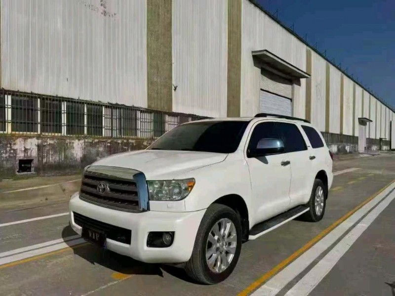 菏泽14年丰田红杉3