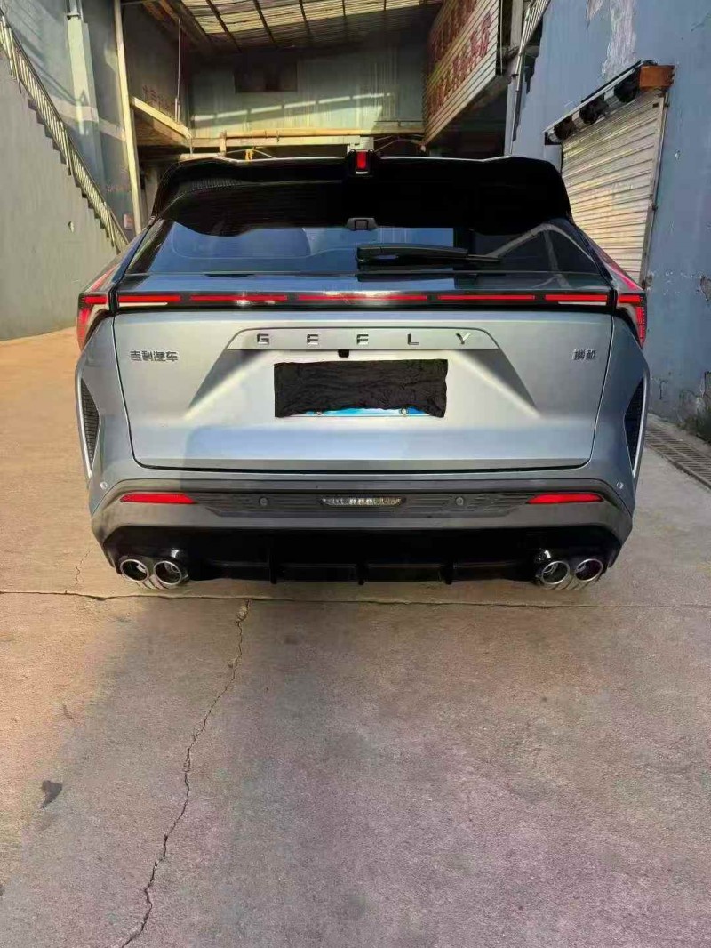 衢州23年吉利博越9