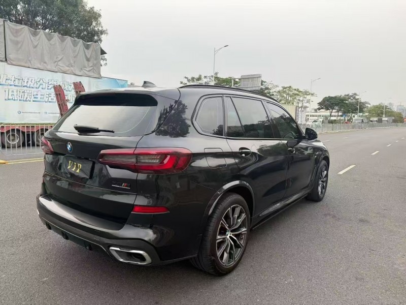 广州23年宝马X57