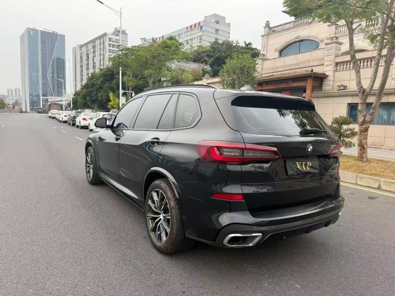 广州23年宝马X58