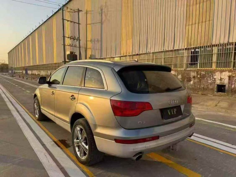 菏泽12年奥迪Q77