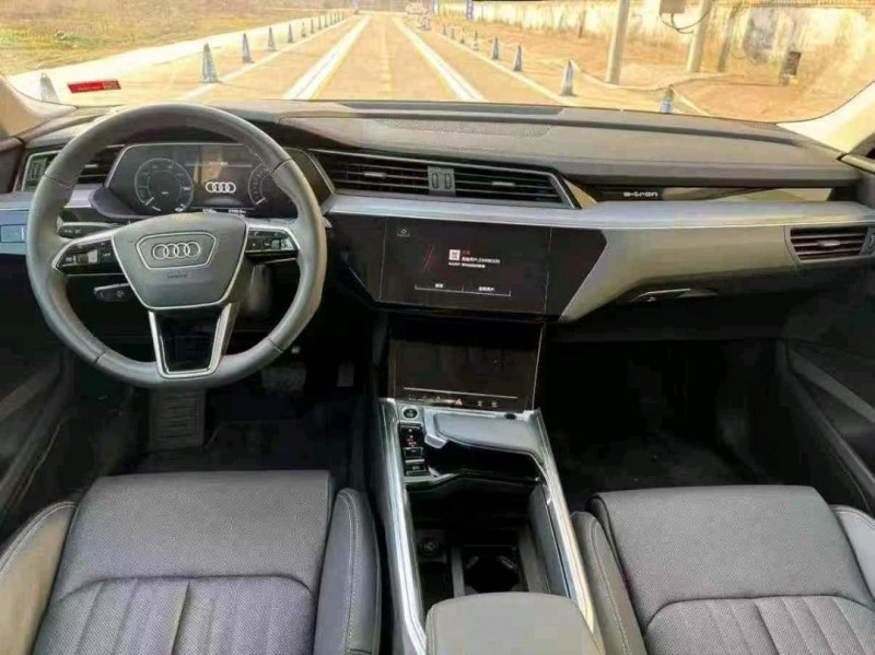 菏泽25年奥迪E-tron纯电4