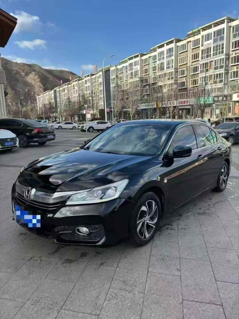 邢台16年本田雅阁2