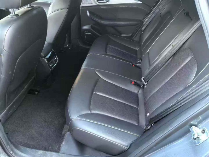 嘉兴23年荣威i66