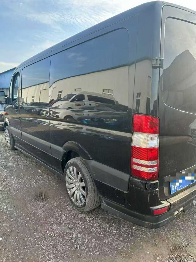 蚌埠15年奔驰斯宾特5