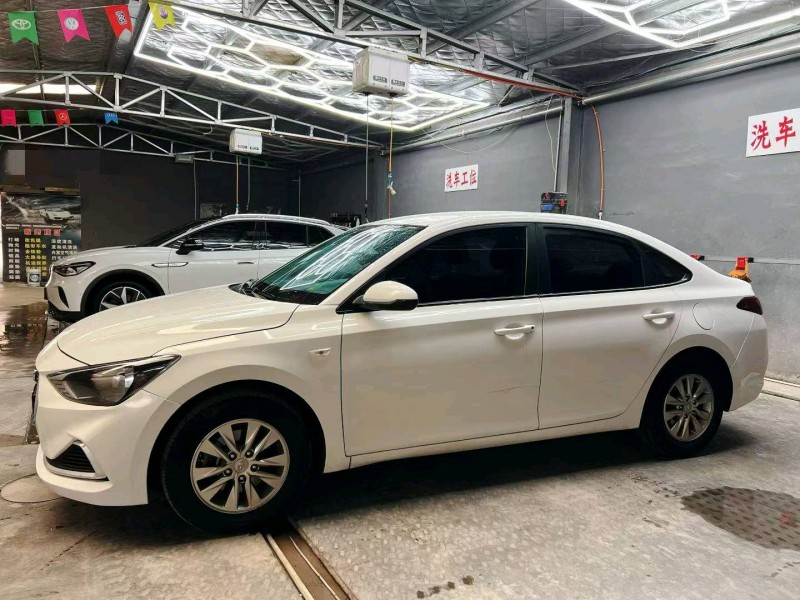 潍坊21年现代悦动3