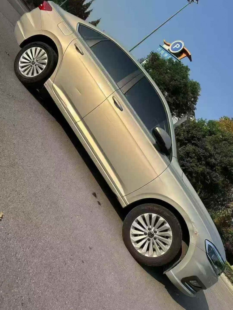 重庆21年大众朗逸3