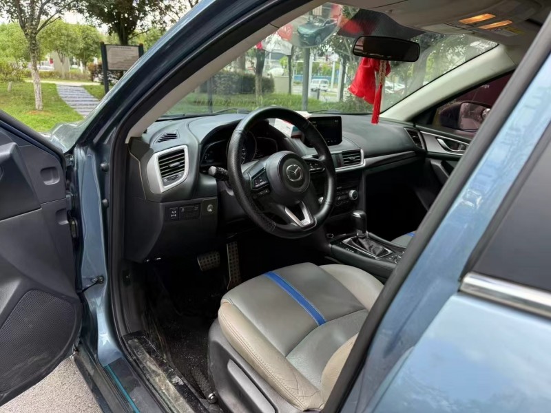 长沙17年马自达36