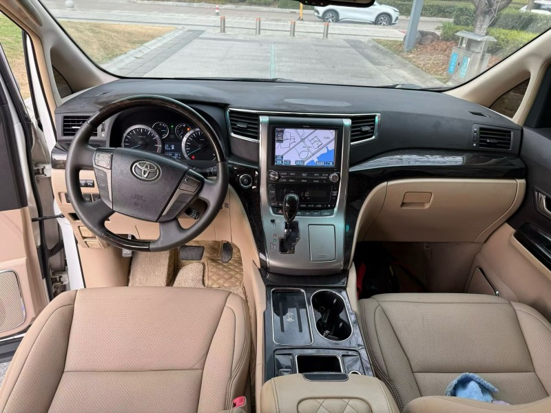 台州13年丰田埃尔法3