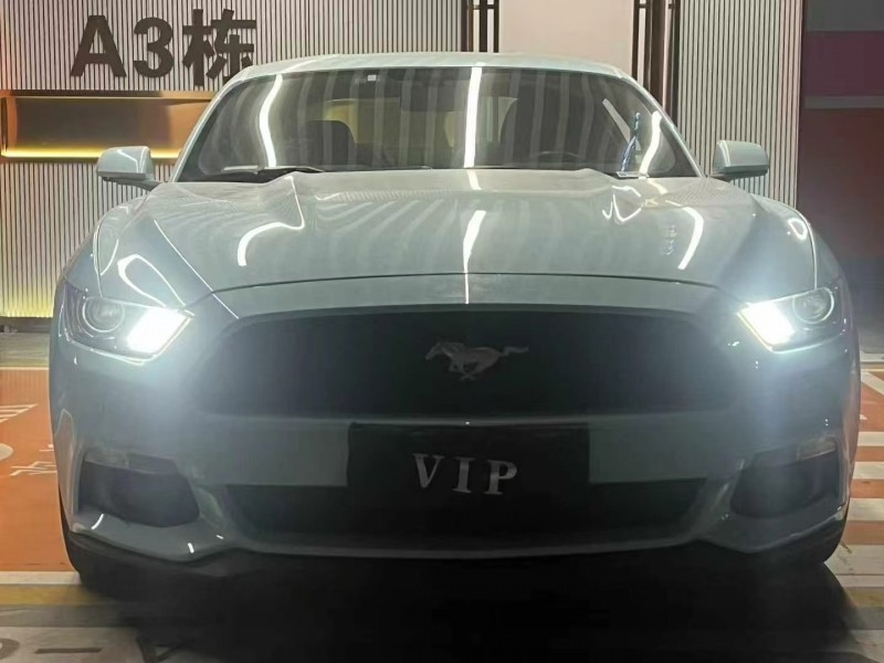 长沙16年福特野马1