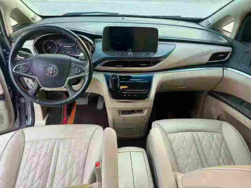 徐州23年别克GL84