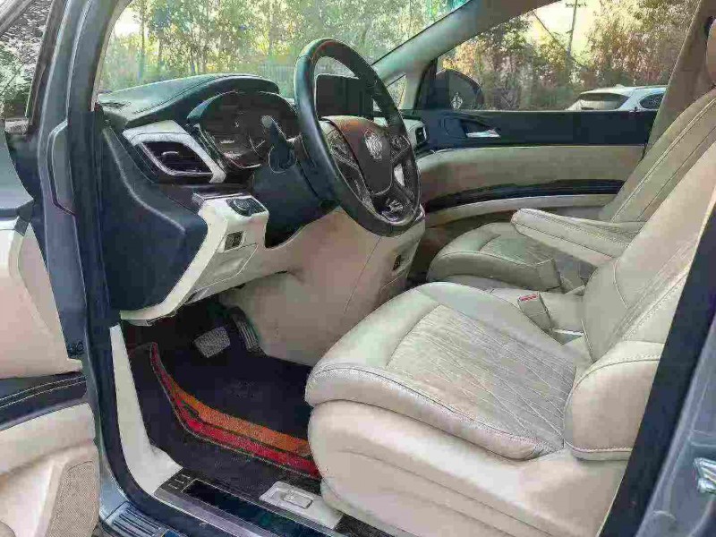 徐州23年别克GL86