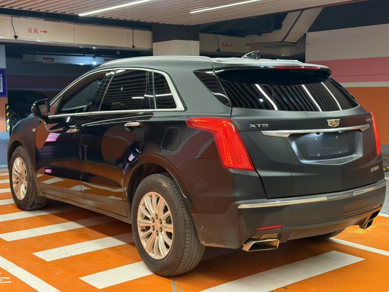长沙18年凯迪拉克XT57