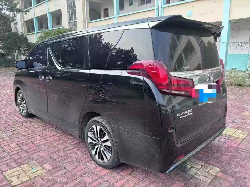 萍乡19年丰田埃尔法8