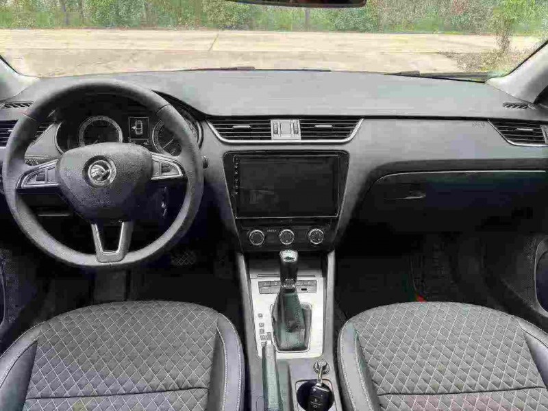 徐州20年斯柯达明锐5