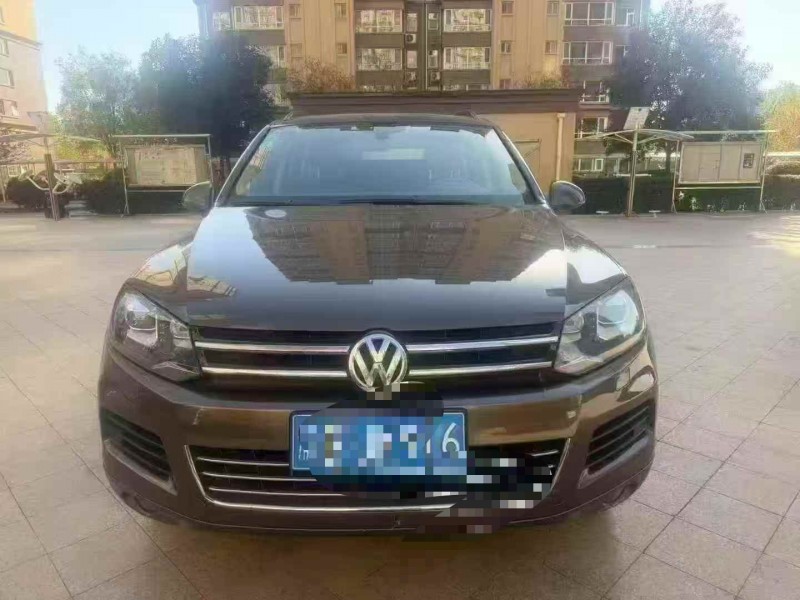 重庆15年大众途锐1