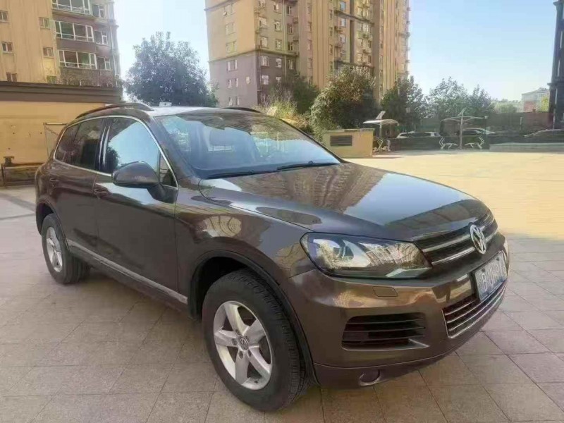 重庆15年大众途锐3