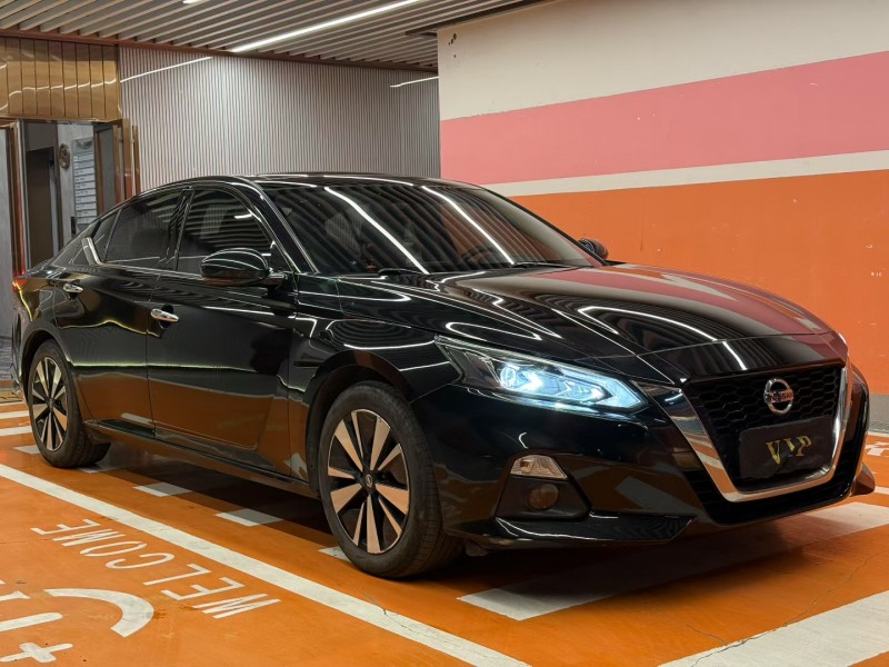 长沙22年日产天籁2