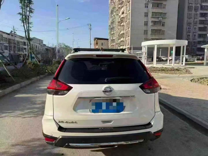 鄂州20年日产奇骏8