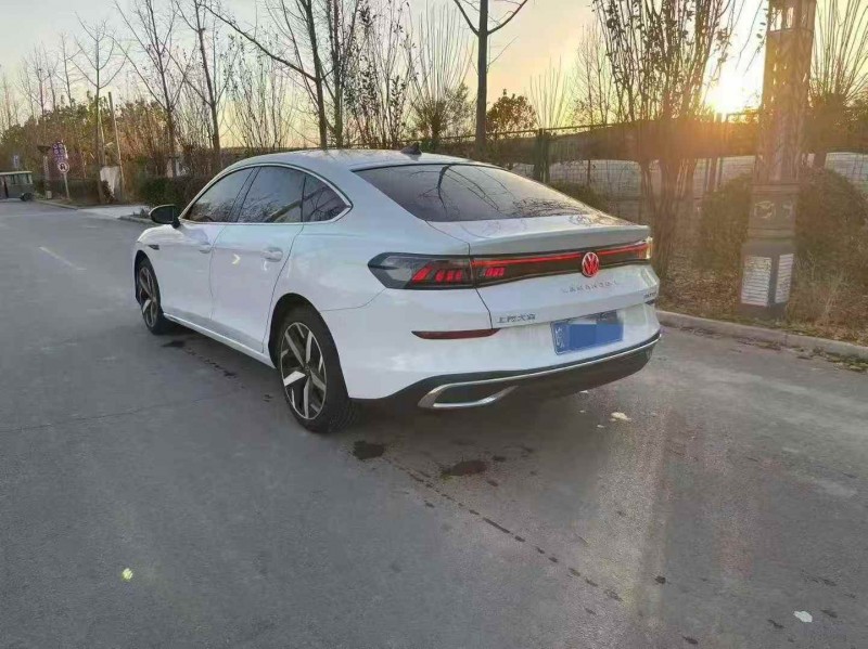 东营23年大众凌渡8