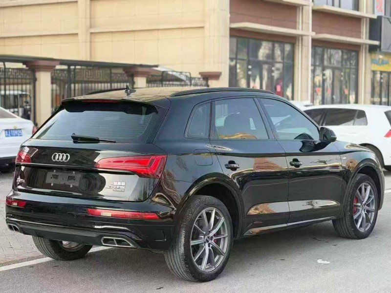 东营23年奥迪Q58