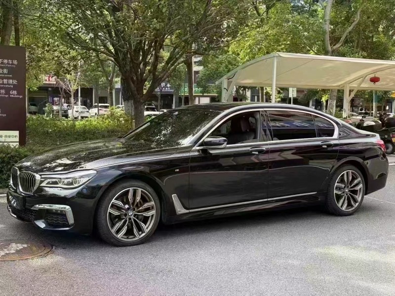 长沙17年宝马7系2