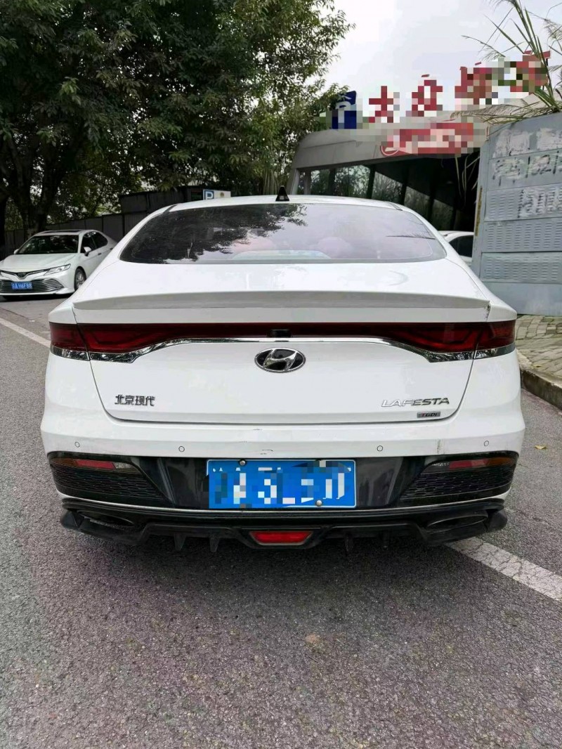 重庆19年现代菲斯塔3