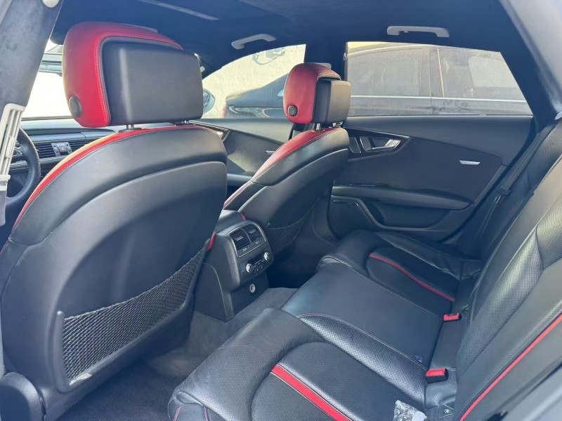 保定17年奥迪A7L6