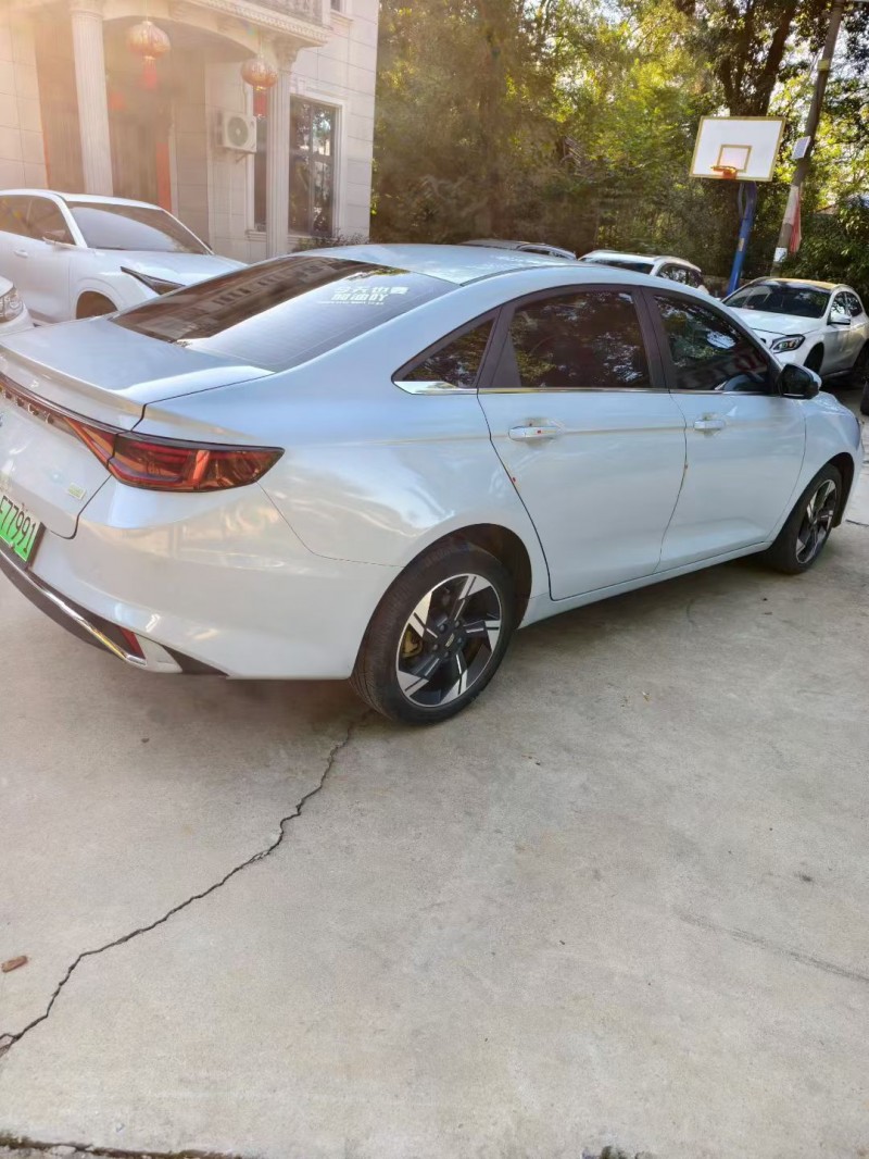 萍乡23年吉利帝豪5